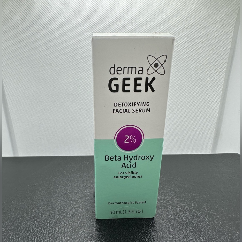 Derma Geek Detoxifying Facial Serum 2% Beta Hydroxy Acid. 1.3oz